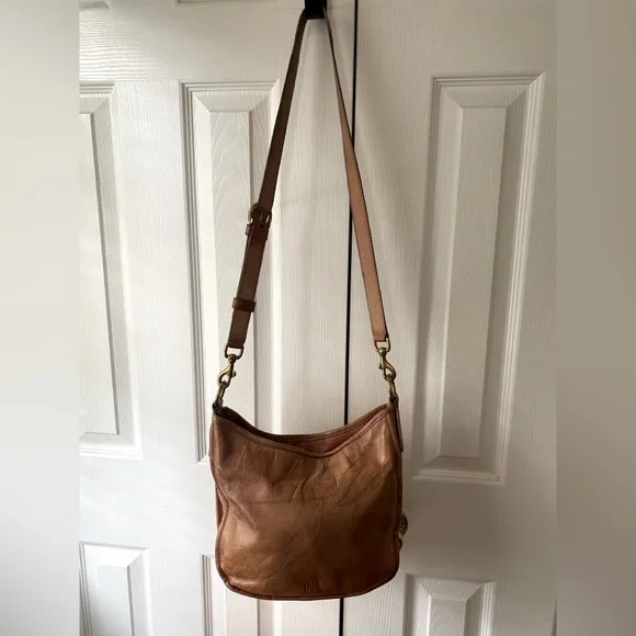 FRYE Campus Rivet Brown Antiqued Crinkled Leather Crossbody Purse - Picture 2 of 16